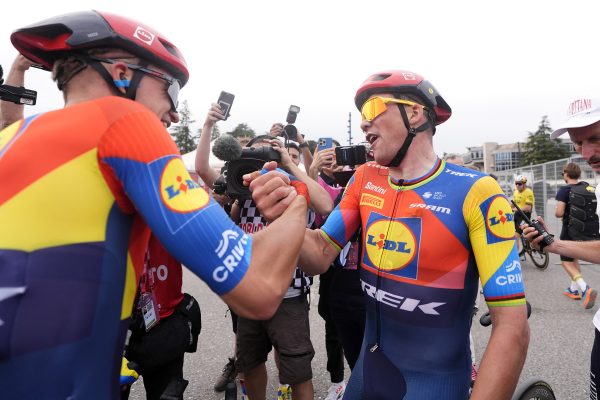 „Pogačar je úplne inde. Proti nemu sa nejde, preteká sa za ním.“ Čech Mathias Vacek bude hlavným domestikom Madsa Pedersena