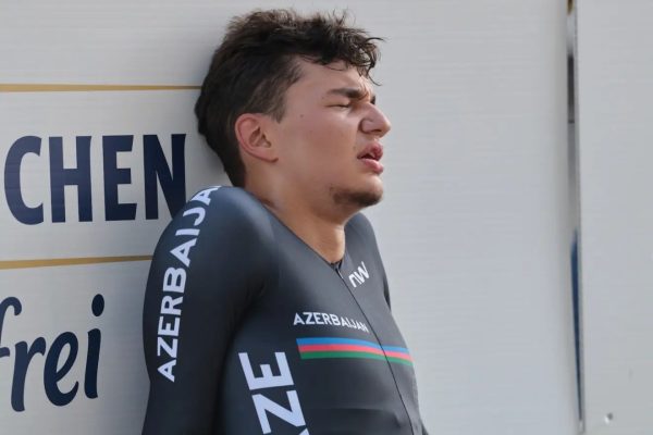 Len 18-ročný cyklista z Azerbajdžanu mal pozitívny test na pervitín, UCI ho dočasne suspendovala