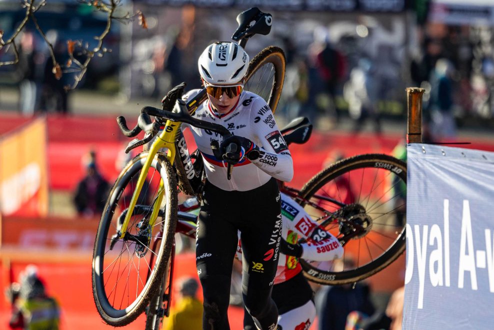 &bdquo;Bola to st&iacute;hacia jazda. I&scaron;lo sa mi fantasticky a každ&eacute; kolo sa mi darilo &iacute;sť r&yacute;chlej&scaron;ie,&ldquo; hovor&iacute; Vikt&oacute;ria Chladoňov&aacute; po treťom mieste na Svetovom poh&aacute;ri v T&aacute;bore