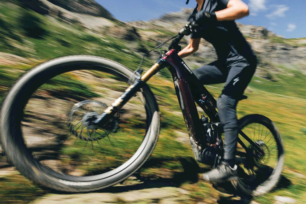 Američan žaluje Specialized pre zranenia, ktor&eacute; &uacute;dajne sp&ocirc;sobila &bdquo;zn&aacute;ma v&yacute;robn&aacute; chyba&ldquo; motora na elektrobicykli Turbo Levo