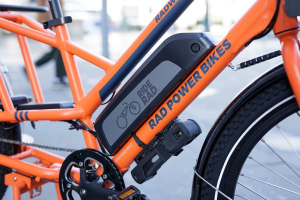 Americké úrady varujú pred batériami Rad Power Bikes, značka však trvá na ich bezpečnosti