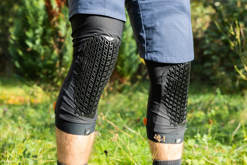 Chr&aacute;niče lakťov a kolien Rockrider D3O Light