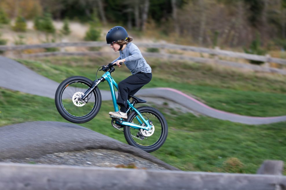 Giant a Liv oživuj&uacute; STP ako s&eacute;riu bicyklov pre mlad&yacute;ch jazdcov (+ video)
