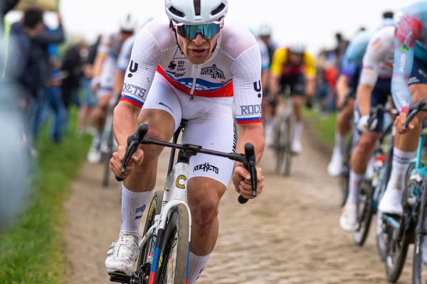 Kde sledovať Paríž-Roubaix 2026: program, televízny prenos a live stream