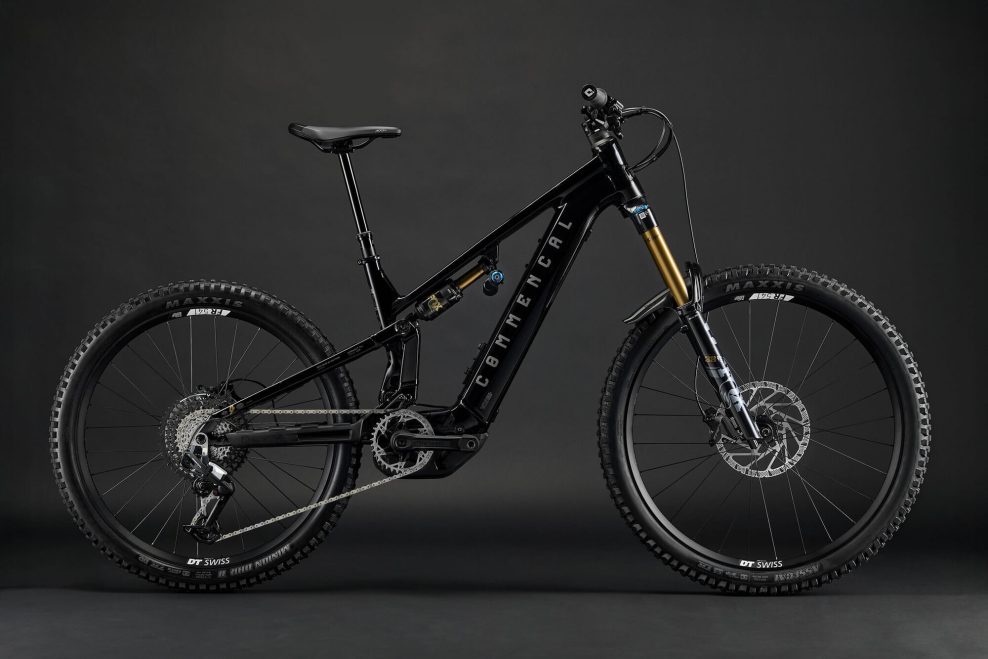 COMMENCAL rozširuje ponuku e-bikov o enduro model META POWER SX 800 (+ video)