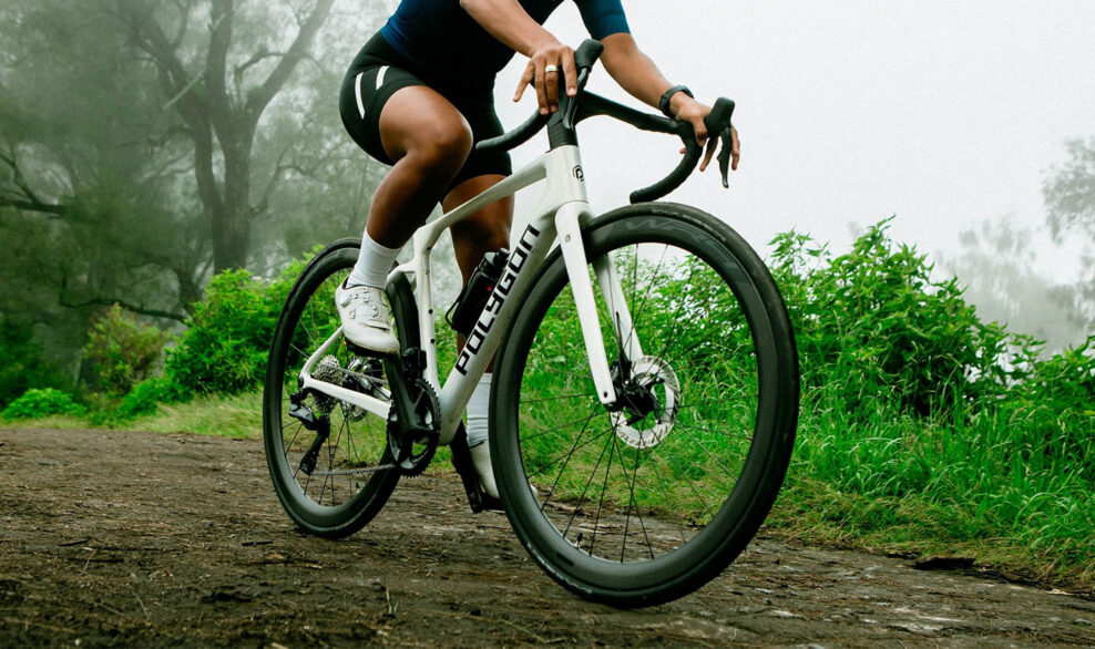 Polygon predstavil nov&yacute; model Strattos C, vytrvalostn&yacute; cestn&yacute; bicykel s v&yacute;born&yacute;m pomerom ceny a v&yacute;konu