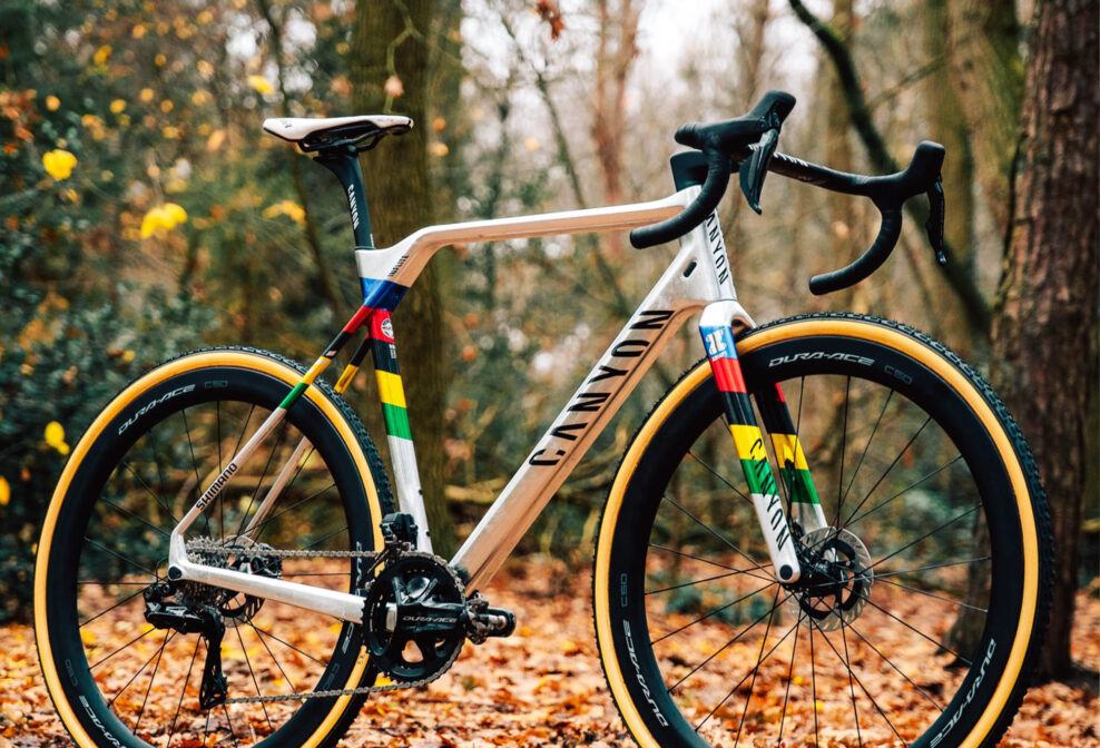 Canyon pripravil pre Mathieu van der Poela cyklokrosový majstrovský špeciál Inflite CF SLX (detaily, špecifikácia)