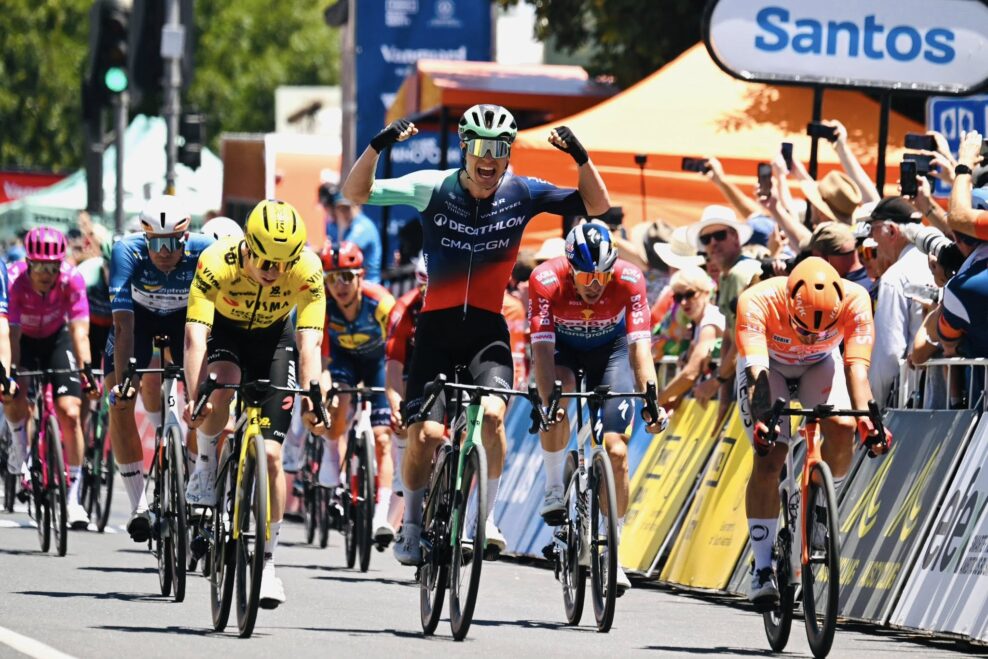 Tobias Lund Andresen vyhral v hromadnom &scaron;printe &uacute;vodn&uacute; etapu Tour Down Under