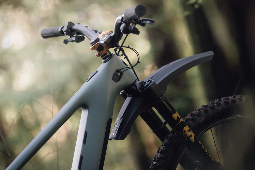 Nový blatník od Foxu odstraňuje jeden z mála nedostatkov vidlice Podium