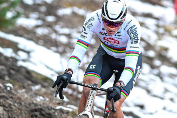 Mathieu van der Poel zostáva neporazený aj po Svetovom pohári v Zonhovene