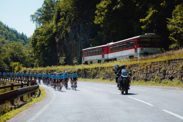 Faster than a Train | S Oravkou si tento rok zmeria sily 400 cyklistov