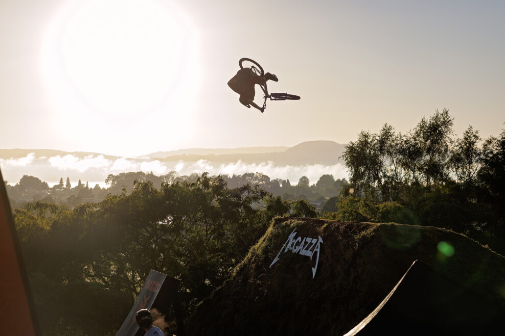 S&eacute;ria Crankworx World Tour pokračuje v Rotorue. S&uacute;časťou je aj ďal&scaron;ie kolo Slopestyle Super League