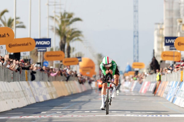 Filippo Ganna vyhral úvodnú časovku Tirreno-Adriatico