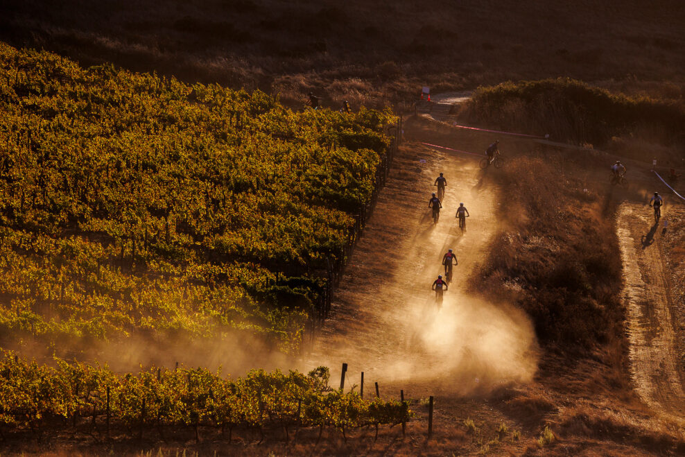 Martina Krahulcová a Tomáš Legnavský odštartovali Cape Epic štvrtým miestom