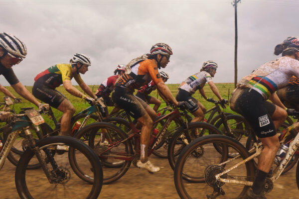 Pretekárky tímu Thömus Maxon Sabi Sabi zostávajú neporazené aj po tretej etape Absa Cape Epic 2026