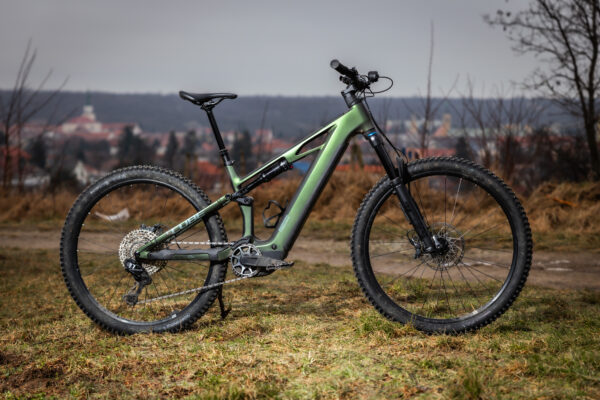 VIDEOTEST | Elektrobicykel Cube Stereo Hybrid ONE44 HPC SLX Evo
