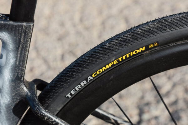 Continental predstavil Terra Competition, svoj „doteraz najrýchlejší“ gravelový plášť