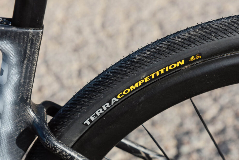 Continental predstavil Terra Competition, svoj &bdquo;doteraz najr&yacute;chlej&scaron;&iacute;&ldquo; gravelov&yacute; pl&aacute;&scaron;ť