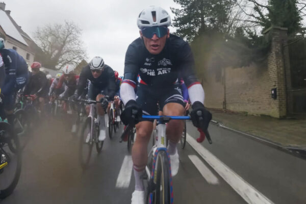VIDEO | Ako Lukáša Kubiša vyradil z boja pád na Omloop Het Nieuwsblad