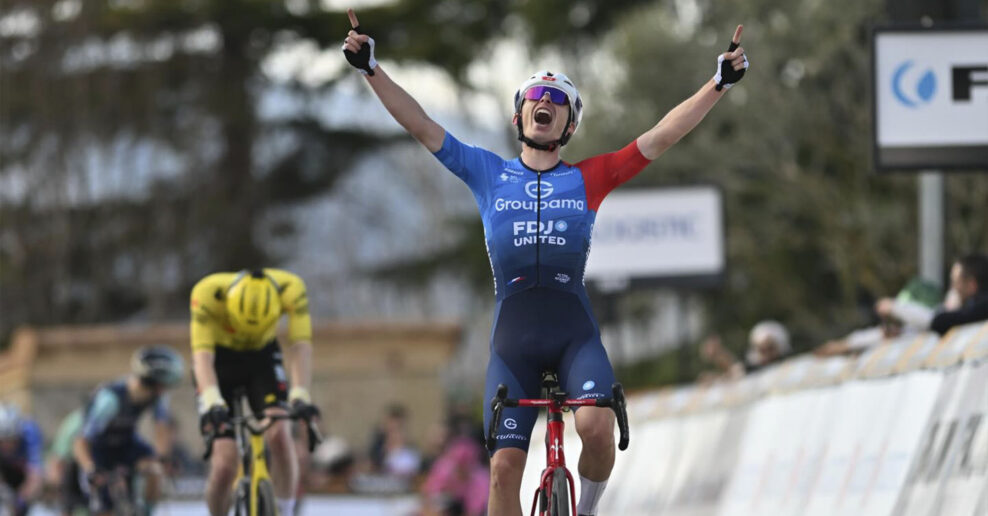 Romain Grégoire porazil Mattea Jorgensona v šprinte do kopca a vyhral preteky Faun Drome Classic