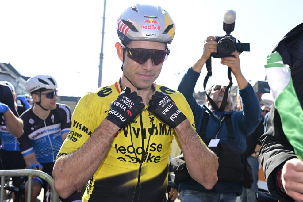 „Vyzerá to ako sabotáž.“ Wout van Aert hovorí o úmyselnom zavinení po defekte na Le Samyn