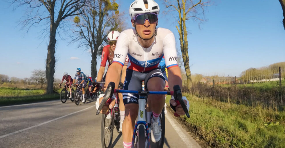 VIDEO | Ako Luk&aacute;&scaron; Kubi&scaron; vybojoval piate miesto na dlažobn&yacute;ch kock&aacute;ch &bdquo;mal&eacute;ho Par&iacute;ž-Roubaix&ldquo;