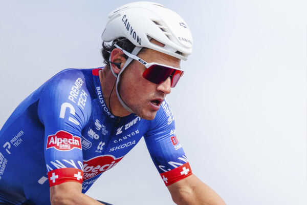 216 km na čele, 349 wattov a takmer dvojnásobok kalórií ako Pogačar. Výkon Silvana Dilliera na Miláno-San Remo v číslach