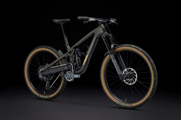NAJŠPORT | Zľava týždňa: Enduro bicykel Trek Slash 9.8 GX AXS T-Type Gen 6 kúpite teraz so zľavou až 4 300 eur
