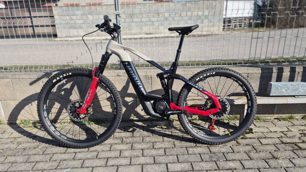 711ShopZone | Zľava týždňa: Elektrobicykel Haibike AllMtn CF SE kúpite teraz so zľavou cez 3000 eur