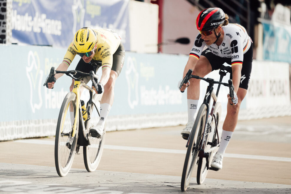 Franziska Koch vyhrala žensk&eacute; Par&iacute;ž-Roubaix, v dramatickom z&aacute;vere porazila Marianne Vos a Pauline Ferrand-Pr&eacute;vot