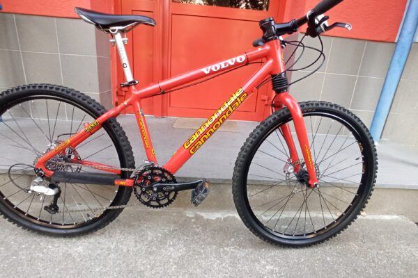 Horský bicykel Cannondale Volvo Team veľ. 26