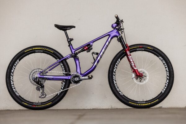 „Možno sa nikdy nedostane do predaja.“ Pozreli sme sa na XC prototyp Treku pre Evie Richards