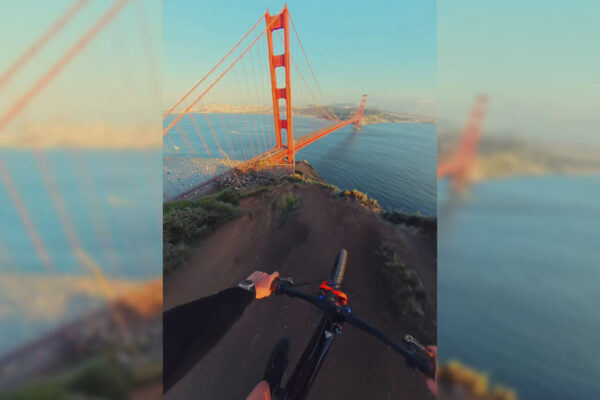VIDEO | Český enduro jazdec si dal zjazd s výhľadom na ikonický most Golden Gate