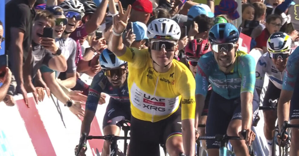 Tadej Pogačar vyhral v &scaron;printe druh&uacute; etapu Okolo Romadie a triumfoval druh&yacute; deň po sebe