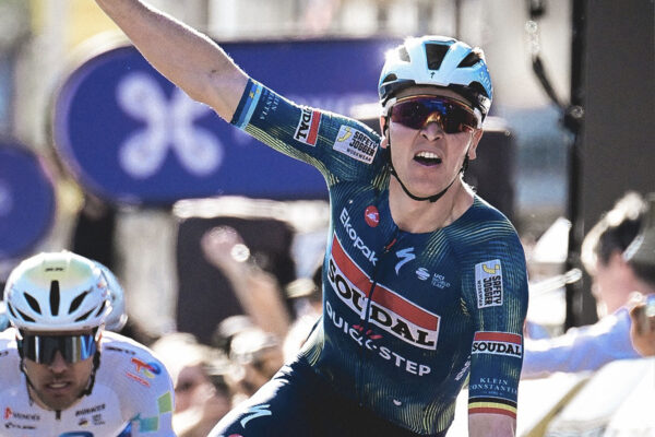 Tim Merlier vyhral Scheldeprijs tretí rok po sebe, v šprinte porazil Čecha Pavla Bittnera