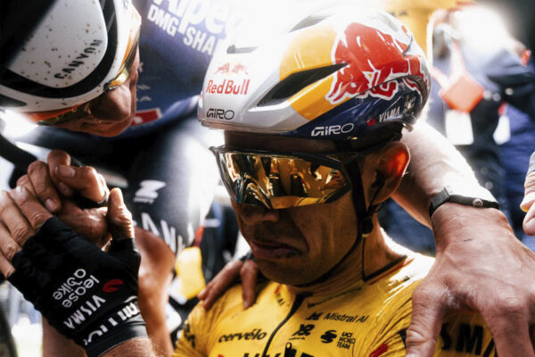 Chaos na kockách, defekty aj rekordná rýchlosť. 11 momentov, ktoré definovali Paríž-Roubaix 2026