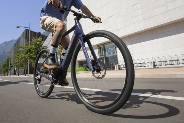 Rast cien palív prinútil až 28 % vodičov viac bicyklovať alebo chodiť pešo, ukázal prieskum z Veľkej Británie