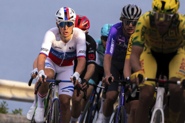 Na Dwars door Vlaanderen dnes odštartujú Lukáš Kubiš, Matthias Schwarzbacher aj Martin Svrček