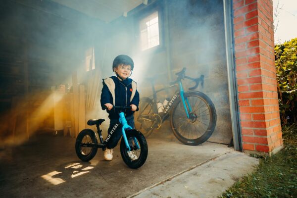 Ako vybrať správny bicykel na začiatku sezóny. Decathlon má riešenie pre celú rodinu