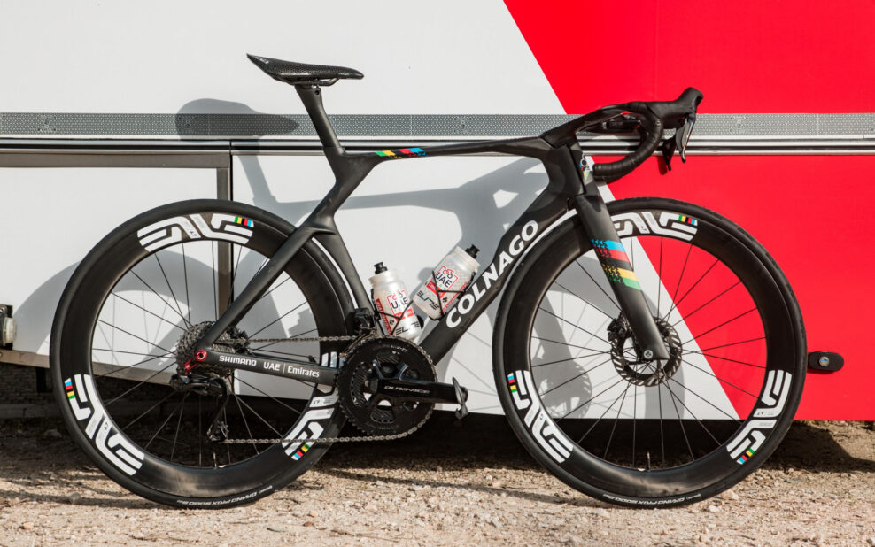 Detaily bicykla Colnago Y1Rs Tadeja Pogačara pre jarné dláždené klasiky