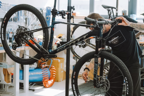 CykloShop hľadá mechanika bicyklov do Trenčína (brigádnik)