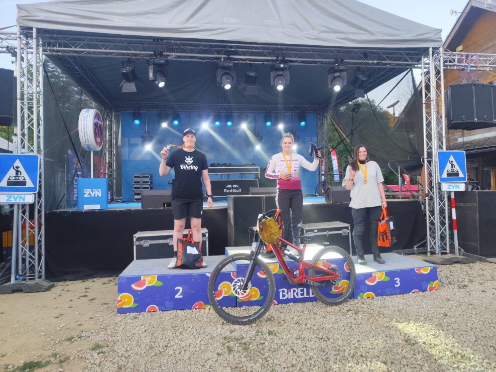 TIPOS Bikefest 2026: V pretekoch Maxxis dual pumptrack vyhrali Sabina Košárková a Rasťo Baránek