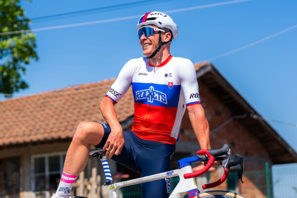 Lukáš Kubiš sa vracia na preteky, kde bojoval o pódium. Na pretekoch Okolo Dánska štartuje aj Wout van Aert