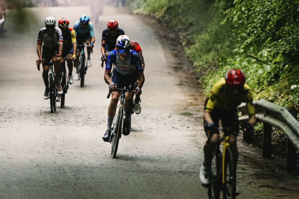 Sen o pódiu na Giro d’Italia sa skončil. Giulio Pellizzari stratil v horskej etape viac ako 18 minút