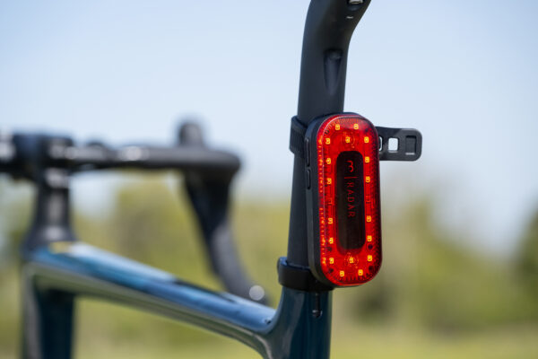 TEST | BBB Signal Radar je solídny cyklistický radar fungujúci aj sám osebe za priaznivú cenu