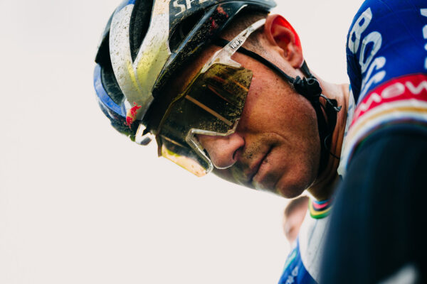 Remco Evenepoel zvolil taktiku, ktorá ešte nikdy nikomu nevyšla. Pred Tour de France nejde na žiadne preteky