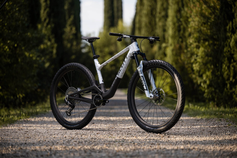 Nový Scott Spark je ďalším modelom, ktorý reaguje na trend čoraz náročnejších XC tratí