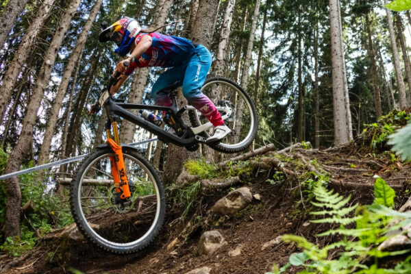 Simona Kuchyňková vybojovala na Svetovom pohári vo Val di Fassa ďalšie umiestnenie v top 10