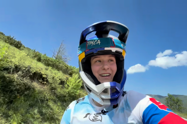 VIDEO | Návrat na bicykel aj smola na štarte. Simona Kuchyňková zverejnila vlog z Loudenvielle