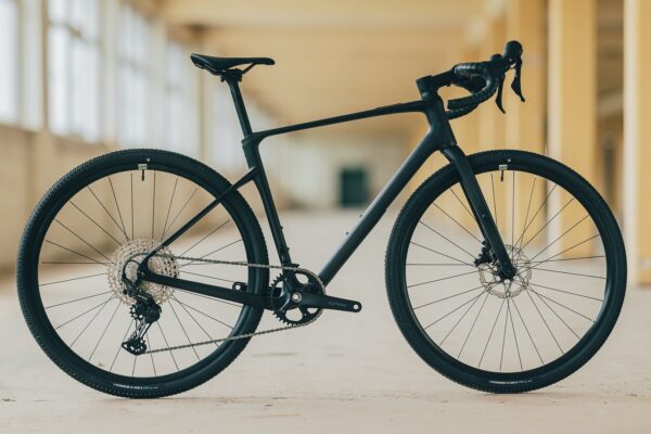 CUBE Nuroad C:62 ONE 2026, veľ. S (162-174 cm) – nové, 0 km, účtenka, karbónový gravel